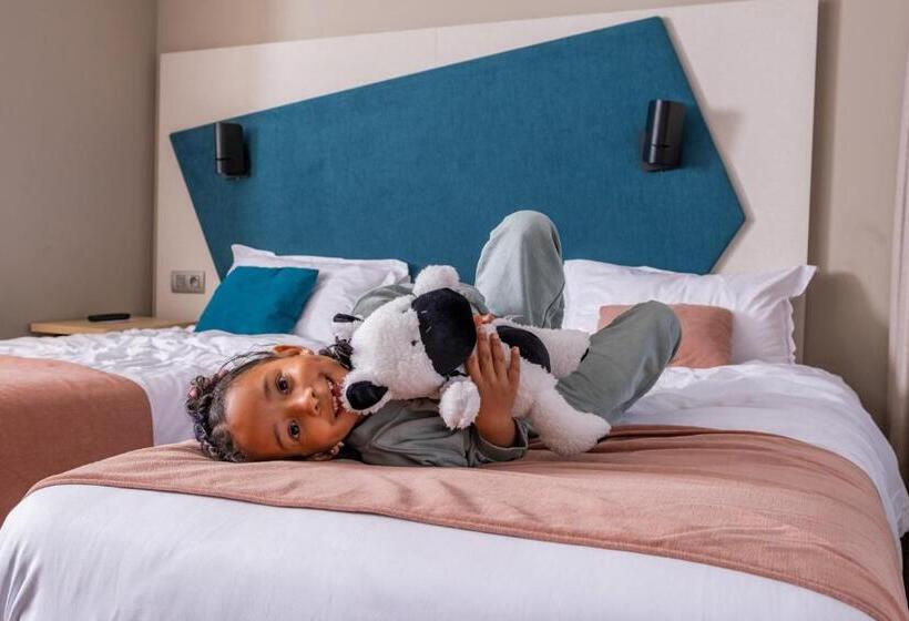 标准工作室, Aparthotel Adagio Paris Suresnes Longchamp