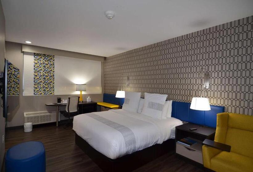 غرفة قياسية سرير كينج لذوى الإحتياجات الخاصة, Glō Best Western Enid Ok Downtown   Convention Center