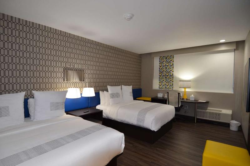 غرفة قياسية لذوى الاحتياجات الخاصة, Glō Best Western Enid Ok Downtown   Convention Center