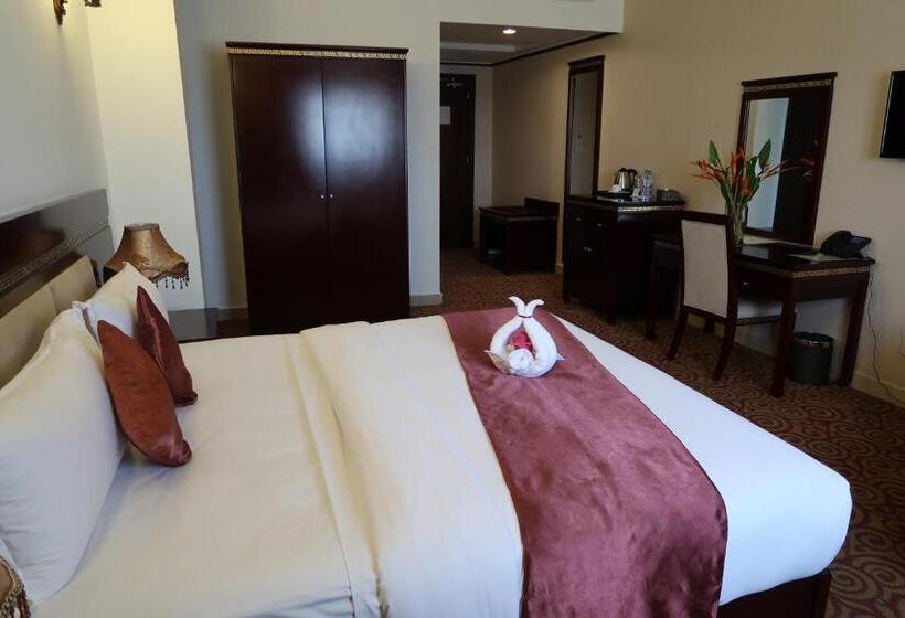 חדר דלוקס, Boulevard Palace