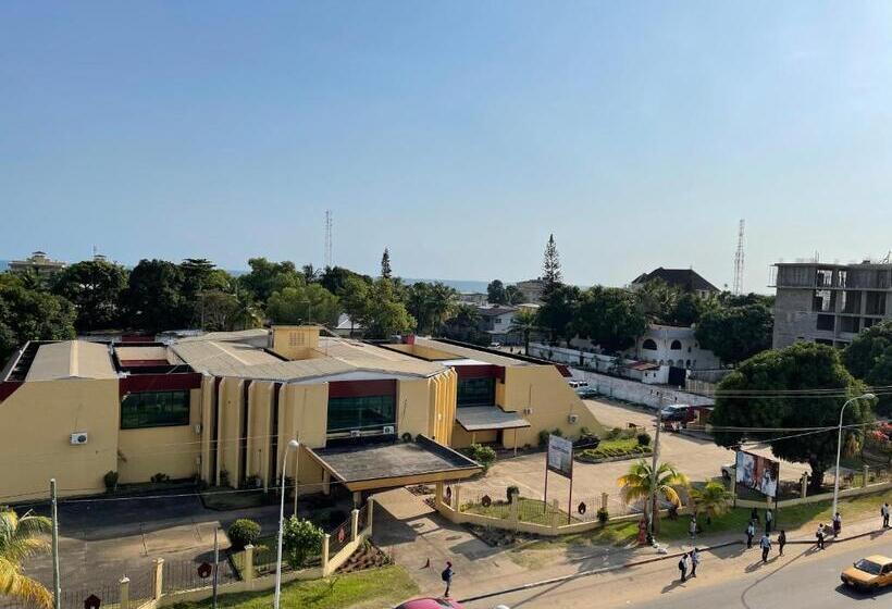 סוויטה אקזקיוטיב, Boulevard Palace