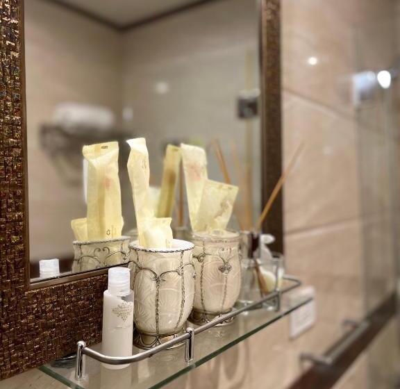 סוויטה אקזקיוטיב, Boulevard Palace