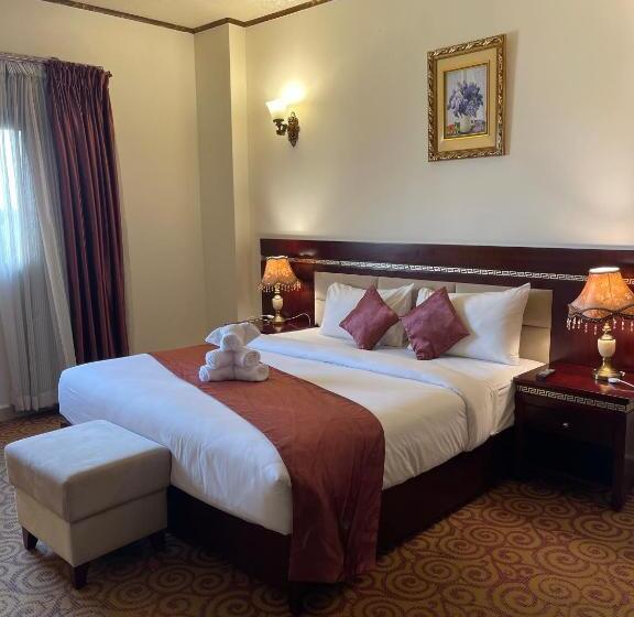 חדר דלוקס, Boulevard Palace