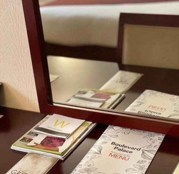 סוויטה אקזקיוטיב, Boulevard Palace