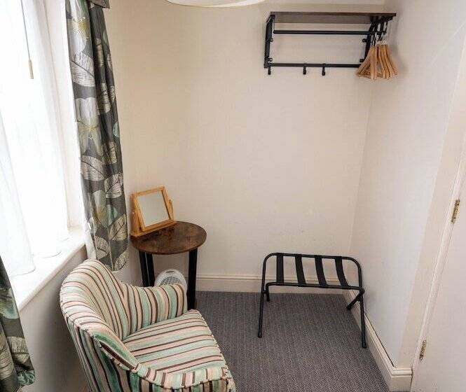 스탠다드 룸, Cross Hands Hotel By Greene King Inns