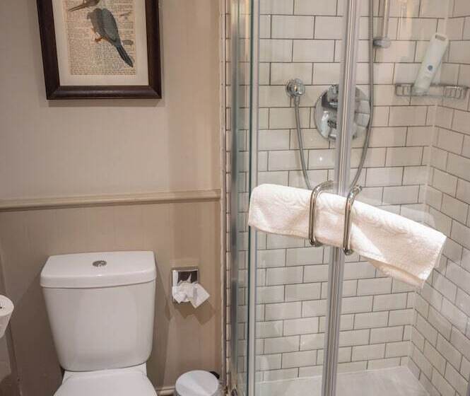 스탠다드 룸, Cross Hands Hotel By Greene King Inns