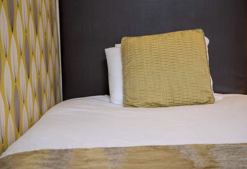 스탠다드 룸, Cross Hands Hotel By Greene King Inns