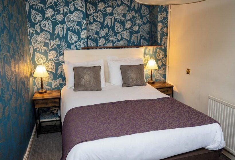 패밀리 룸, Cross Hands Hotel By Greene King Inns