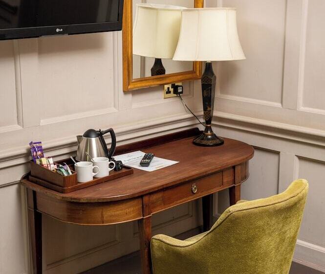 수피리어 룸, Cross Hands Hotel By Greene King Inns