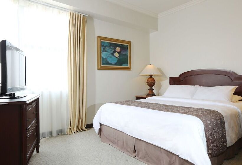 3 Bedroom Suite, Aryaduta Suite Semanggi