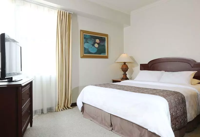 3 Bedroom Suite, Aryaduta Suite Semanggi