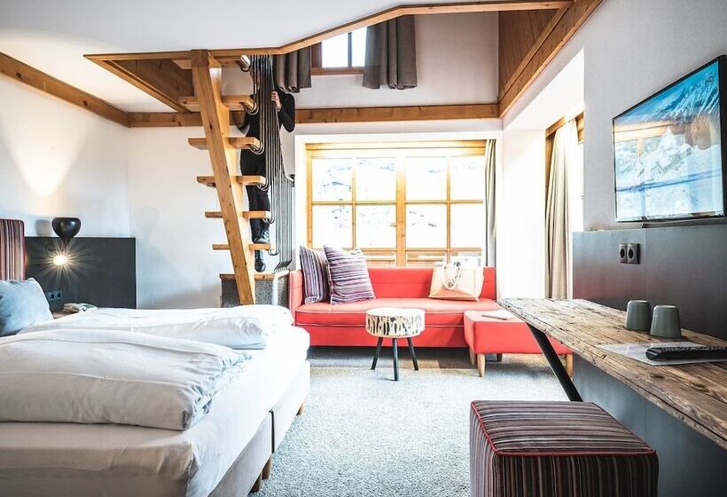 سوئیت خانواده 2 خوابه, Das Falkenstein