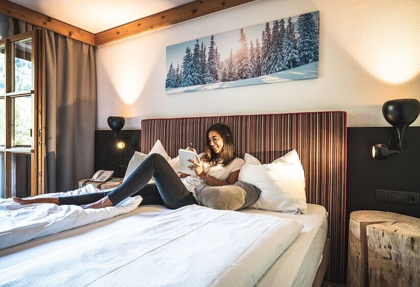 اتاق سوپریور, Das Falkenstein