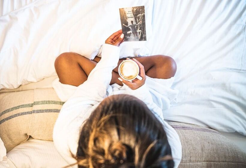 استودیوی لوکس, Das Falkenstein