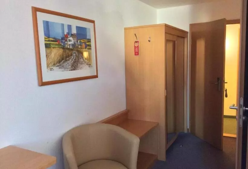 اتاق استاندارد, Gasthof Hotel Bauer