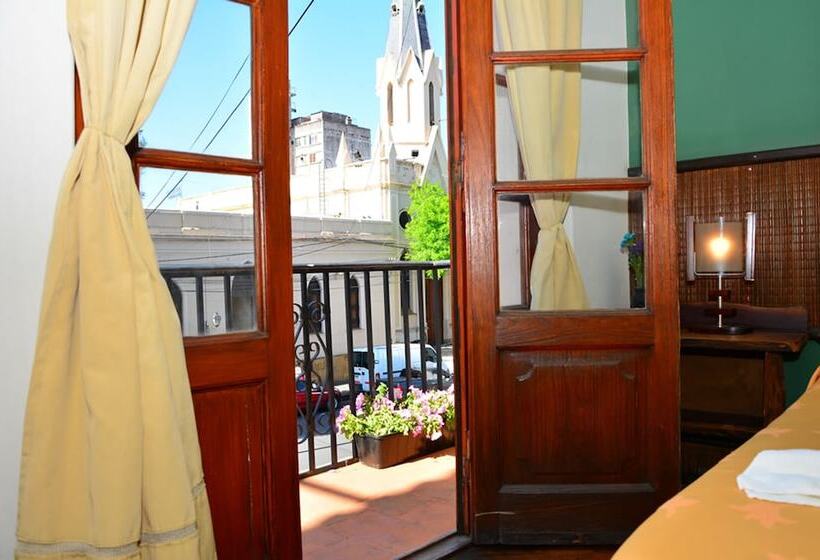 스탠다드 트리플 룸, La Giralda