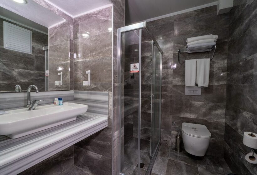 غرفة عائلية, Lykia Botanika Beach & Fun Club