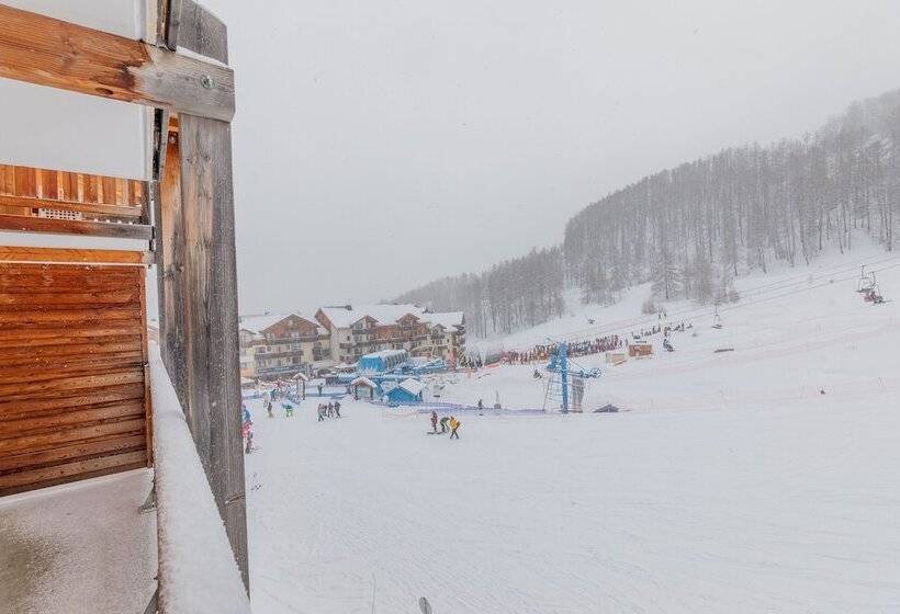 דירת חדר, Madame Vacances Residence Le Parc Des Airelles