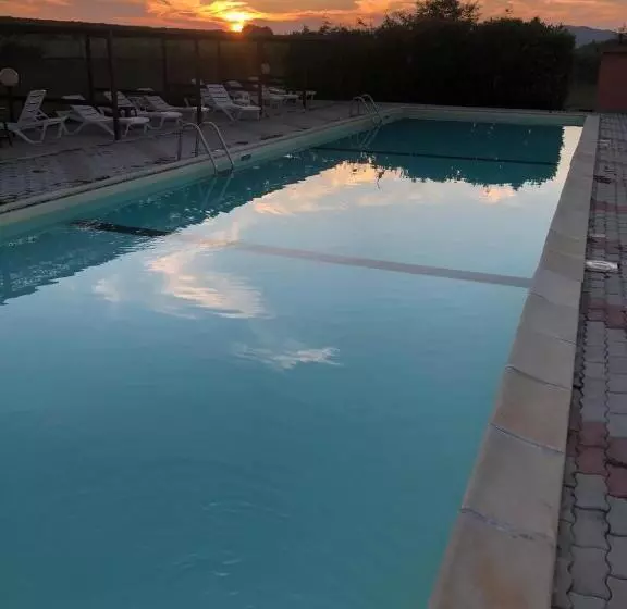 آپارتمان 1 خوابه با چشم‌انداز باغ, Residence Il Tombolo
