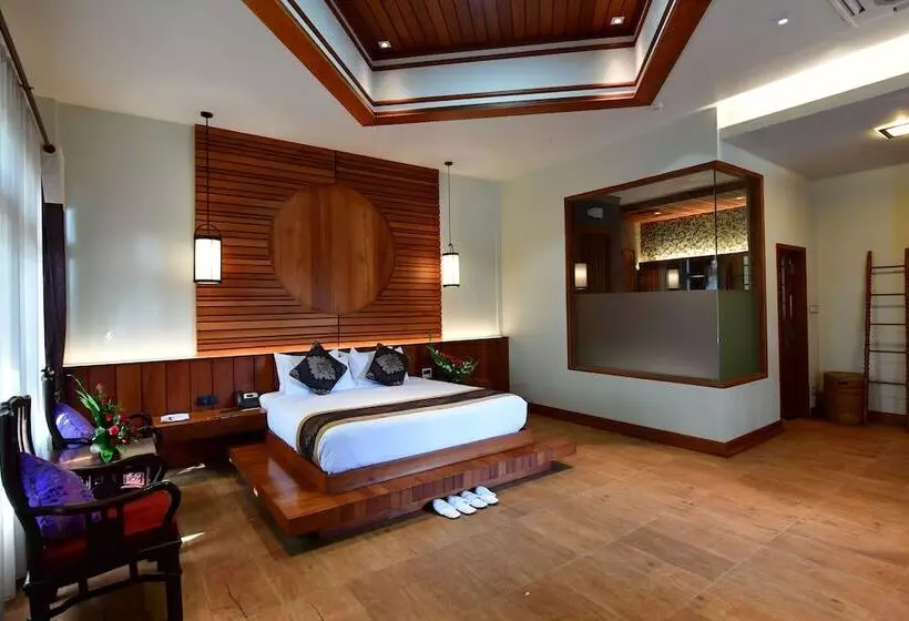 سوئیت پریمیوم با چشم‌انداز استخر, Rupar Mandalar Resort