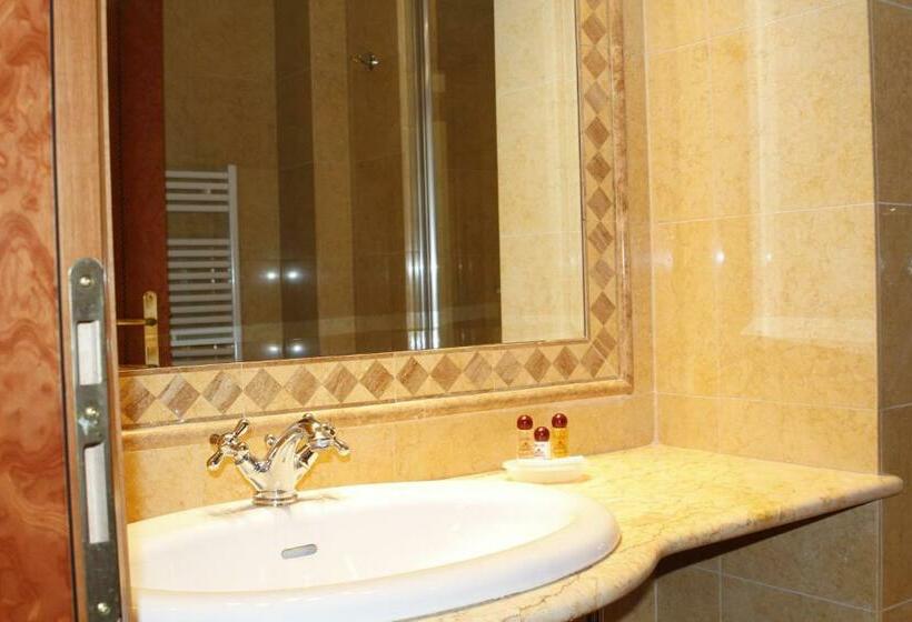 غرفة قياسية فردية, Villa Pinciana