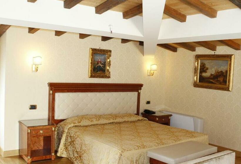 标准间, Villa Pinciana