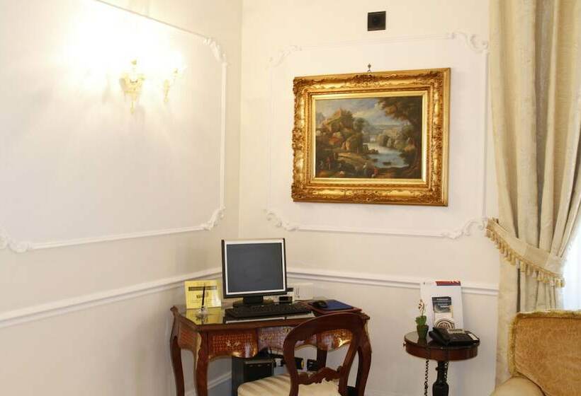 غرفة قياسية, Villa Pinciana