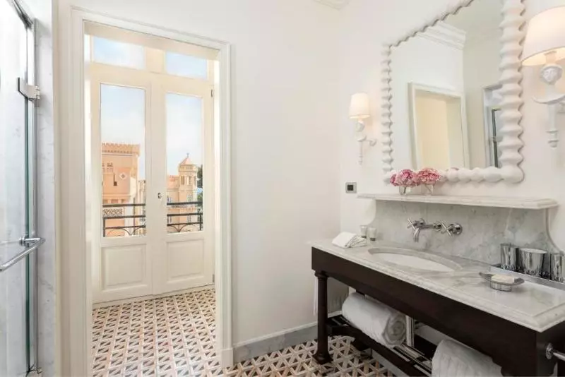 اتاق استاندارد سه نفره, Villa Pinciana