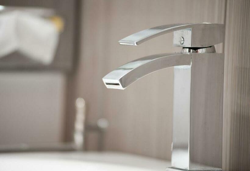 Quarto Estandar Individual, Purpur