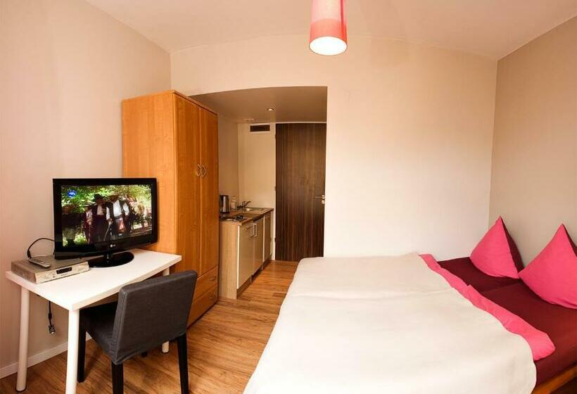 Quarto Estandar Individual, Purpur