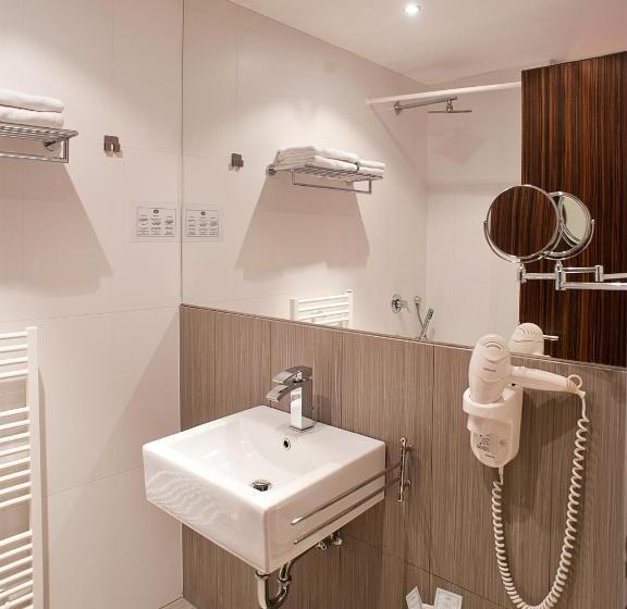 Quarto Estandar, Purpur