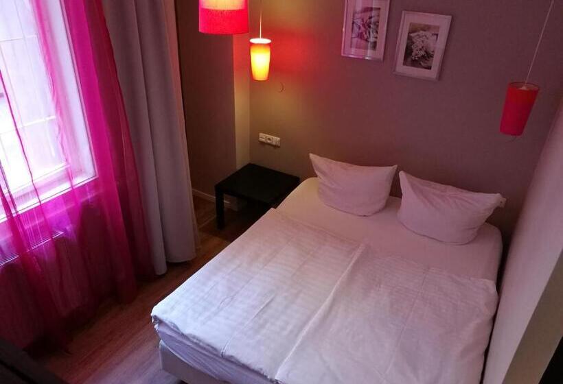 Quarto Estandar, Purpur