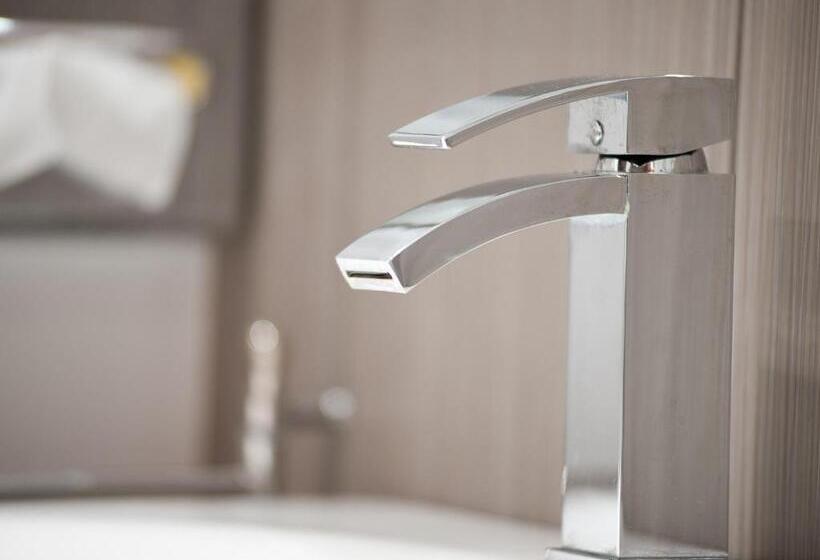 Quarto Estandar com Sacada, Purpur