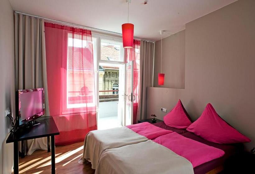 Quarto Estandar com Sacada, Purpur