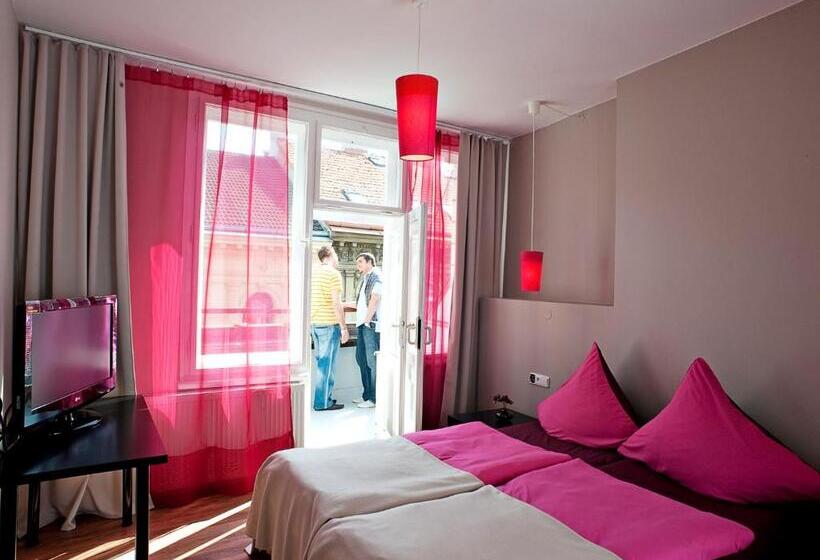 Quarto Estandar com Sacada, Purpur