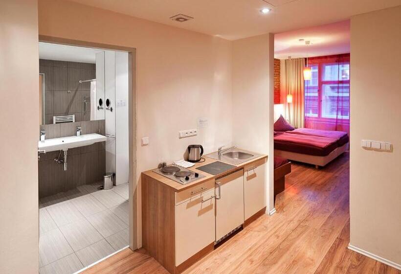 Escritório Estándar, Purpur