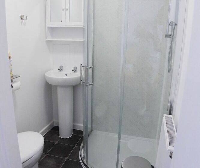 اتاق استاندارد, Station House Plymouth