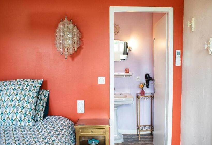 Номер Superior, Les Volets Violets