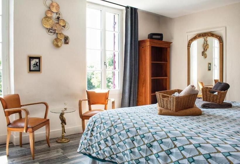 Номер Superior, Les Volets Violets