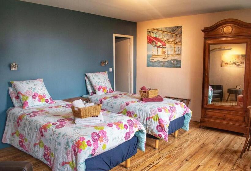 Номер Deluxe, Les Volets Violets