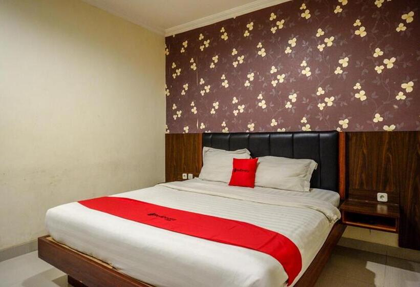 豪华房间, Reddoorz Plus @ Grand Pacifik Hotel Makassar