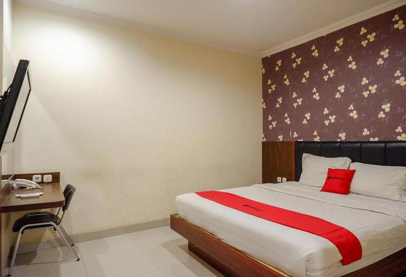 豪华房间, Reddoorz Plus @ Grand Pacifik Hotel Makassar