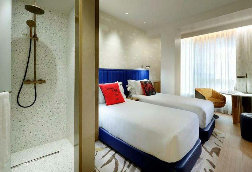 חדר סטנדרט, Hard Rock Hotel Madrid