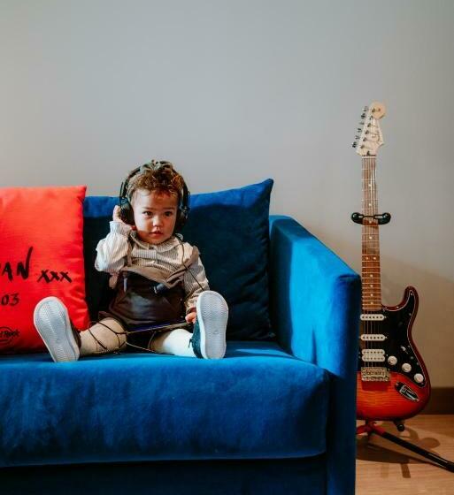 اتاق استاندارد سه نفره, Hard Rock Hotel Madrid