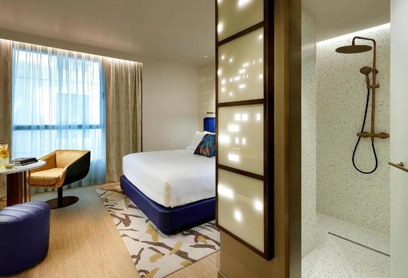 اتاق لوکس با چشمانداز باغ, Hard Rock Hotel Madrid