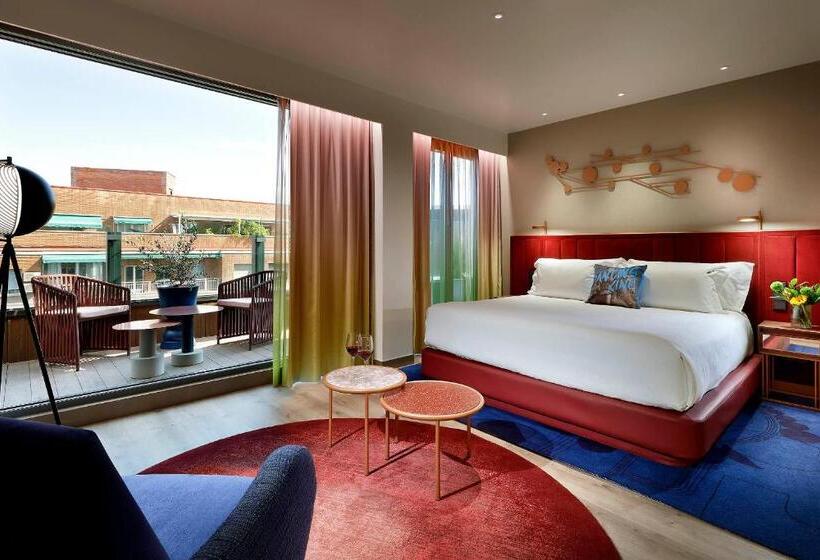 סוויטת ג'וניור עם טרסה, Hard Rock Hotel Madrid