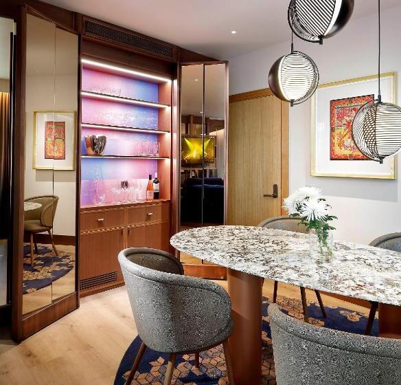 Suite with Terrace, Hard Rock Hotel Madrid