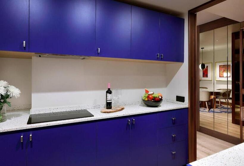 Suite with Terrace, Hard Rock Hotel Madrid