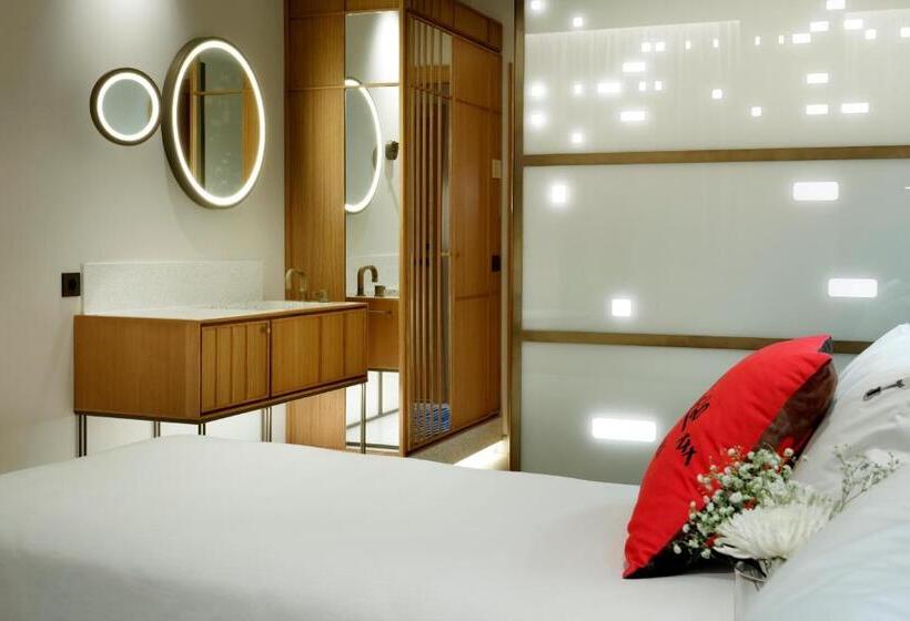 اتاق استاندارد, Hard Rock Hotel Madrid