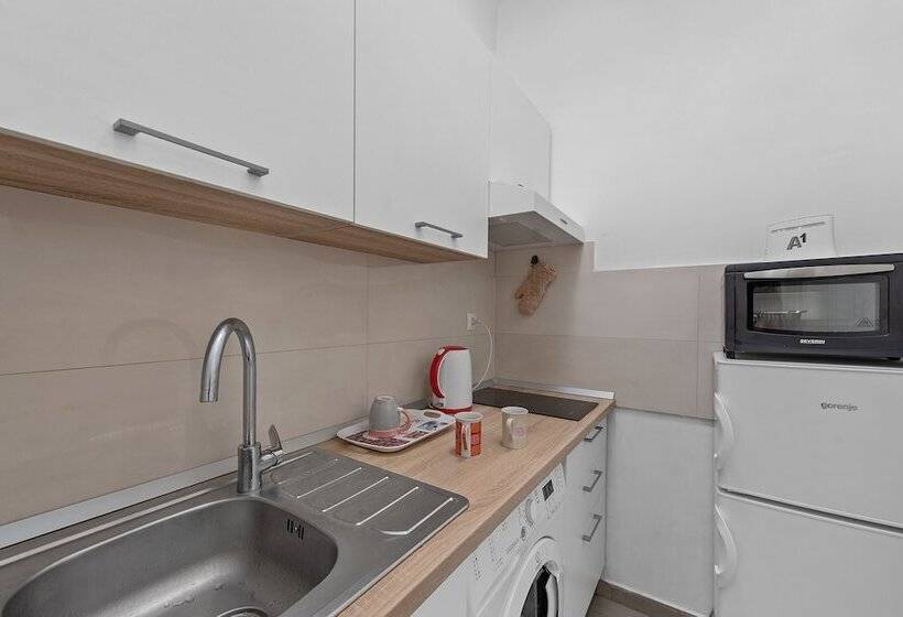 스탠다드 룸, Little Flower In City Center